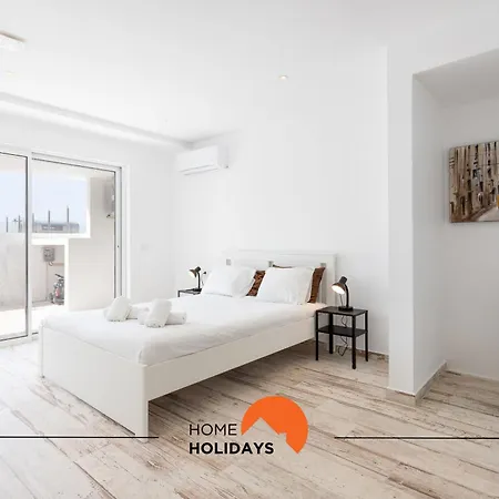 #078 Prestige By Holidays